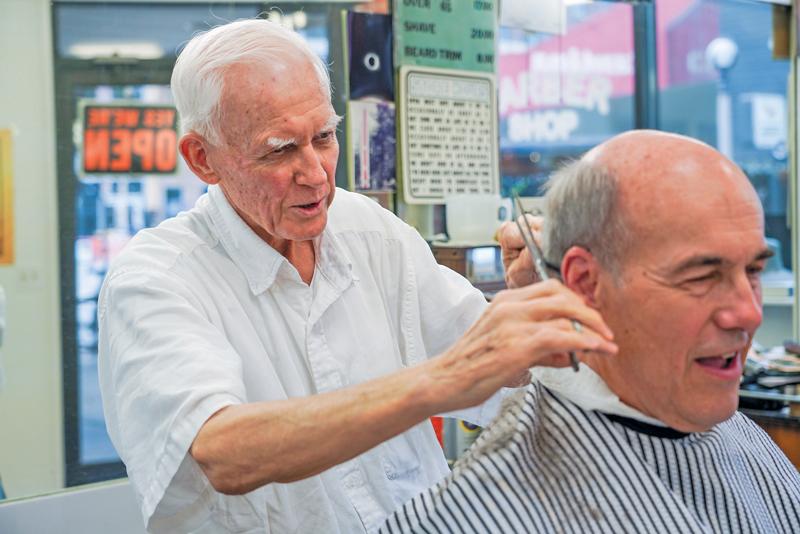 Barber Jim Kemppainen