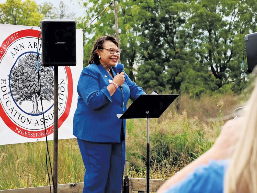 AAPS Teachers Vote Underwhelmingly to Ratify Contract