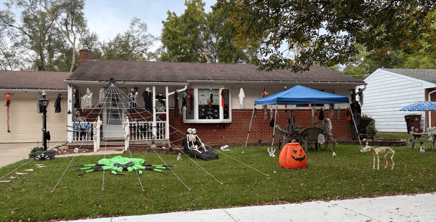 house with Halloween decor